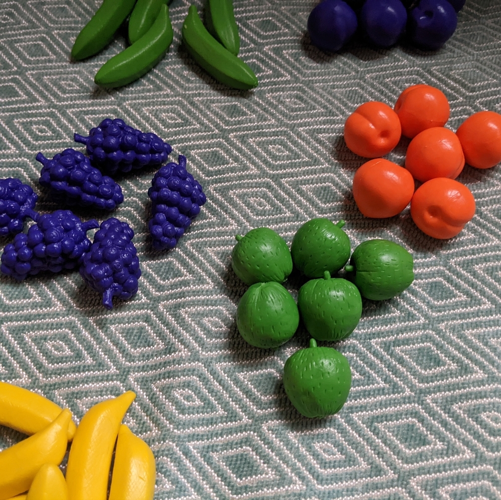 Learning Resources Super Sorting Pie - Picture 9 of 16